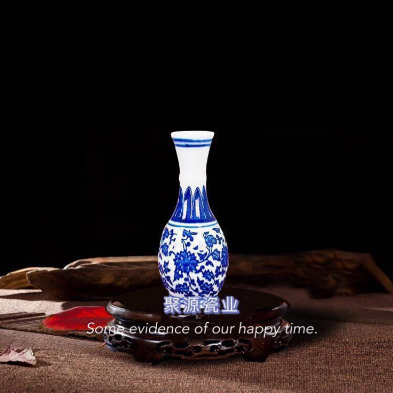 작은 깨끗한 병♢