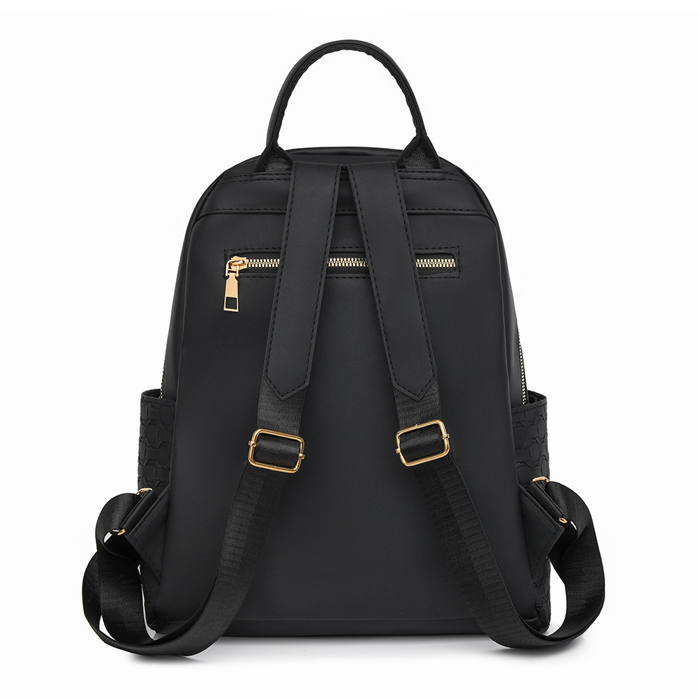 2024 mochila de cuero suave para mujer retro europea y americana nueva moda diseño de nicho mochila de viaje al aire libre al por mayor