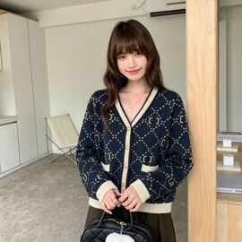 软糯毛衣秋冬外套2026新款甜美优雅小香风针织衫休闲精品上衣女装