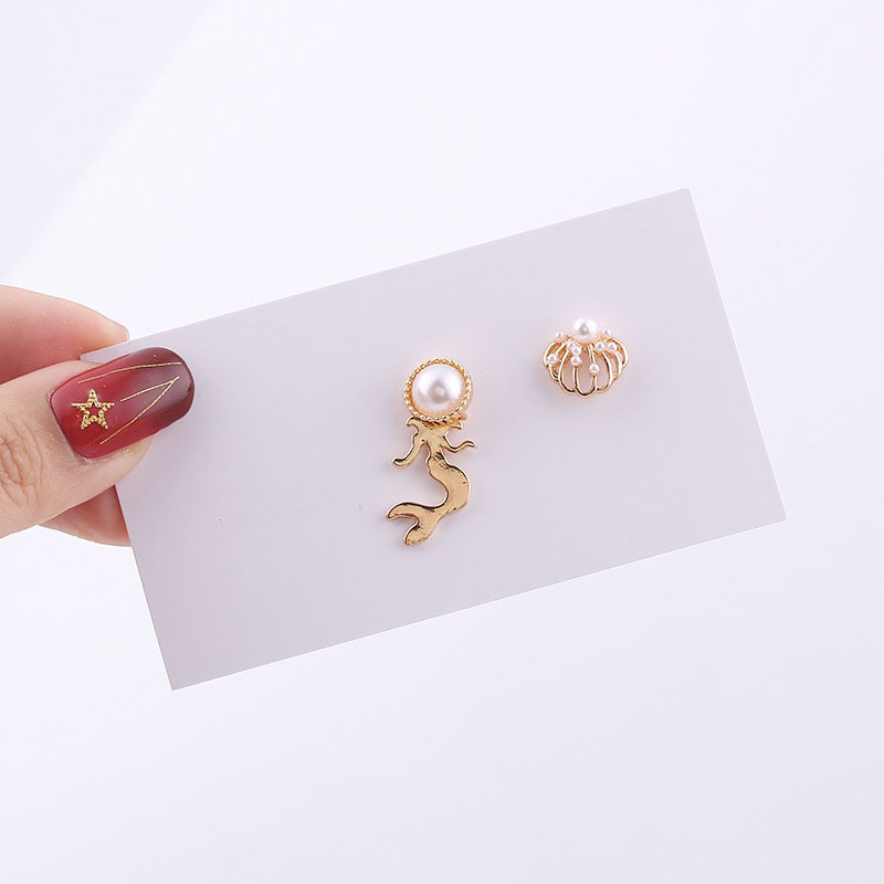 8g Weight Electroplating Gold Plating Process Alloy Ear Needle Material KC Golden Plated Plating Material Earrings, Ear Studs Classification 1 Pair Quantity Casual, Daily Occasion Alloy Material Animal, Star, Moon, Wings, Horse Pattern Women's Gender Simple Style Style Plating Craft 1 Pair Simple Style Animal Star Moon Alloy Women's Earrings Ear Studs 17