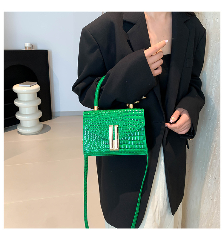 Bellissima, personalizzata, alla moda, borsa a tracolla singola lucida e alla moda da donna, modello 2024, casual e_voghion.com