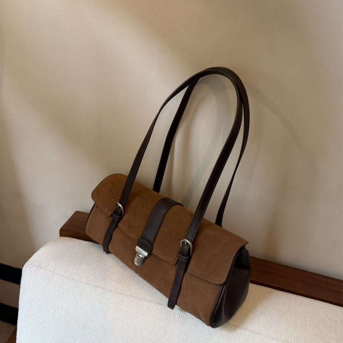 Live stream sales of new autumn and winter fashion high-quality underarm bags and shoulder commuter bags