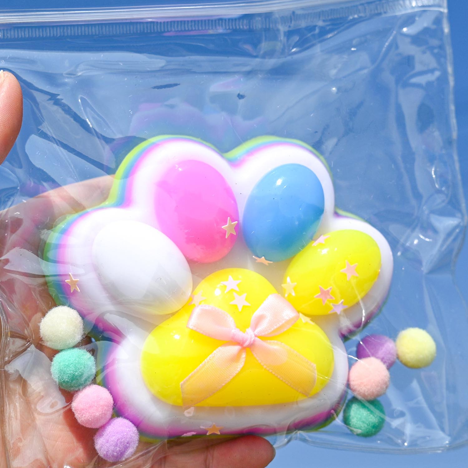 Pequeño libro rojo con garras de gato ultra suaves pellizco juguetes de descompresión divertidos juguetes de simulación de alimentos pellizco tpr artefacto de descompresión