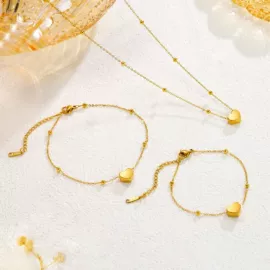 耳钉;项链;戒指