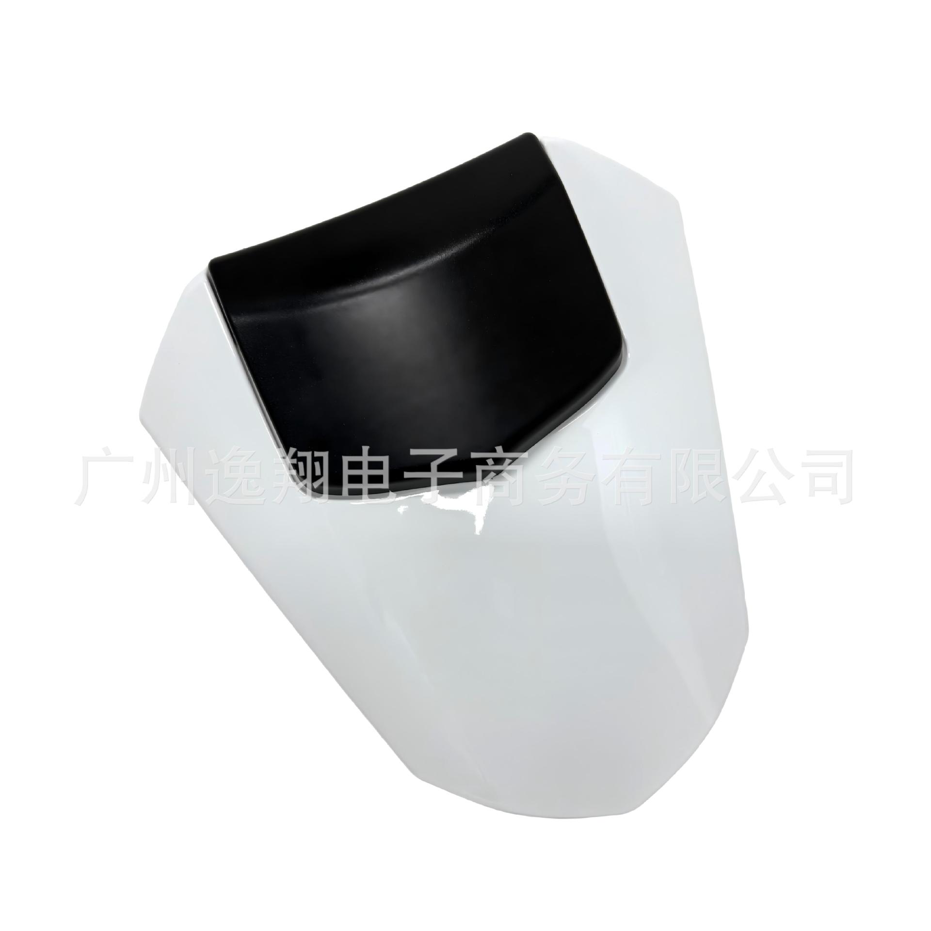 R6 08 白 (1)