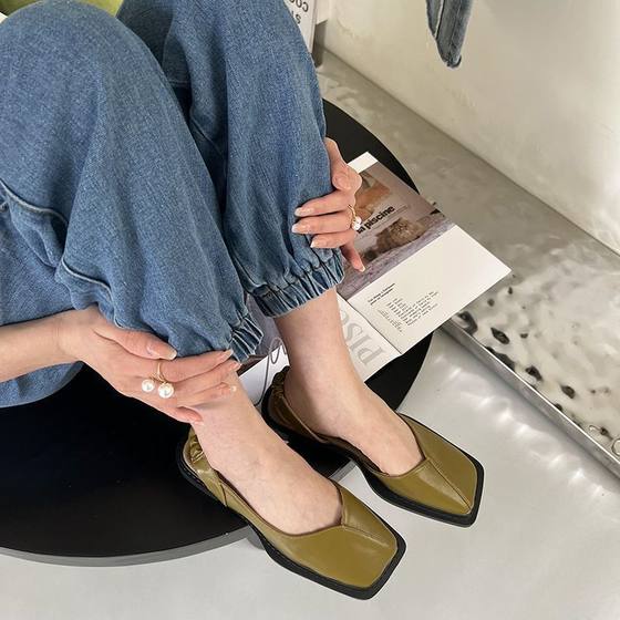 Internet Celebrity Women's Spring and Summer 2025 New French Style Retro Flat Square Toe Single-layer Shoes Niche Sandals Ins Trendy