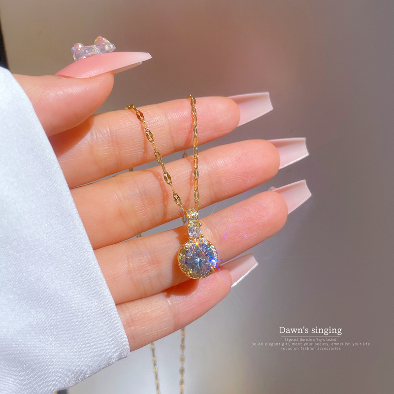 Zirkon-anhängerhalskette Aus Titanstahl Mit Mikrofassung-diamanten_voghion.com