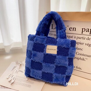 �A���ɐ����ë����ˮͰ���ﶬ�¿�ë�q�q�tɫ�����y����Ů��