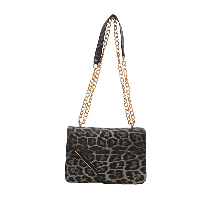 2025 primavera nuevo nicho de diseño de leopardo bolso de hombro de moda simple bolso de brazo personalidad cadena mochila