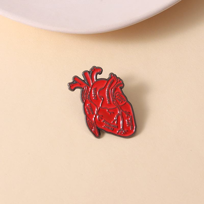Stoving Varnish Design Novelty Style Novelty Pin Letter Heart Alloy Stoving Varnish Unisex Brooches