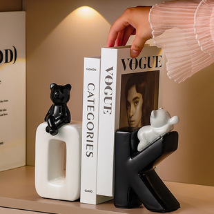 Ornaments, High-End, Niche, Accessible Luxury, High-End Home Living Room, Wine Cabinet, Tv Cabinet, Violent Bear Study Bookshelf Decorations