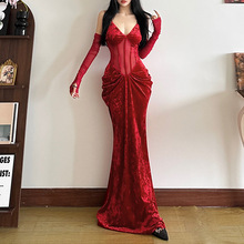 跨境欧美风2024秋冬新款女装纯色修身高腰时尚V领吊带露背连衣裙