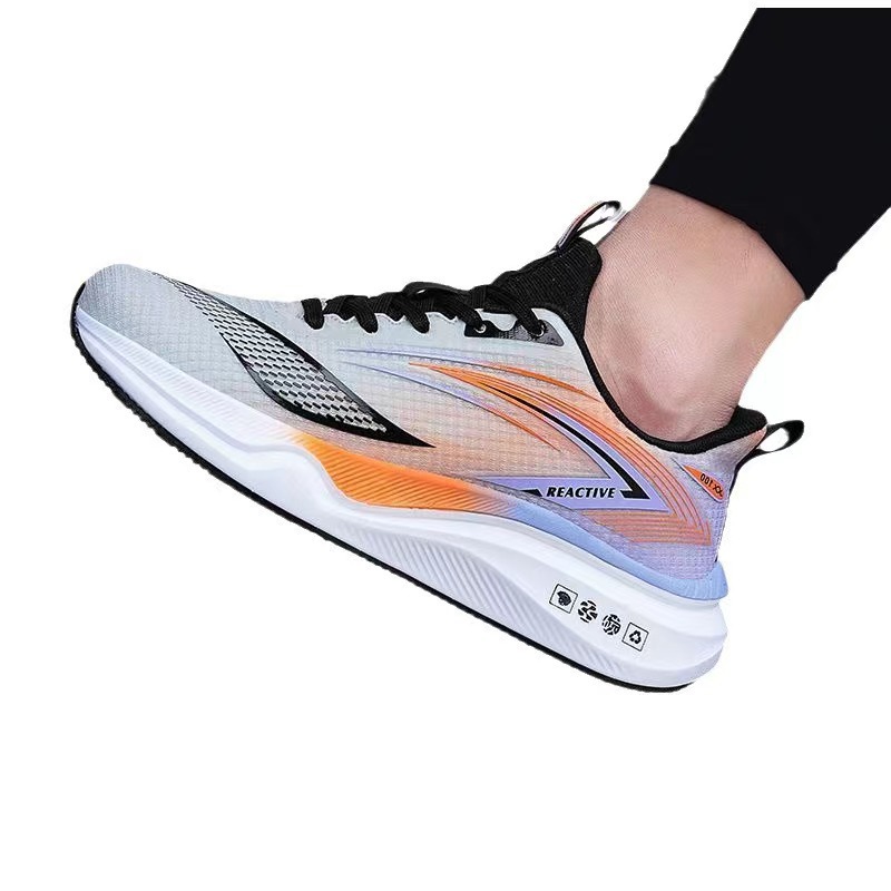 Lightweight fashionable men's sports running sneakers for students…