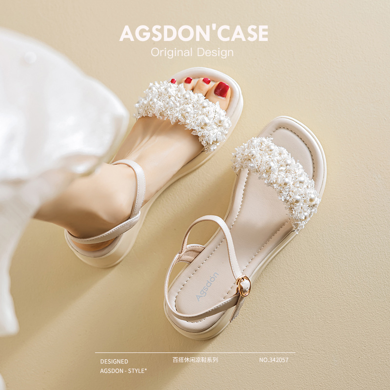 Augu Shi Deng sandalias para mujeres 2025 nuevo verano vestido blanco pequeño viento de fragancia fondo grueso un pedazo de moda zapatillas frías