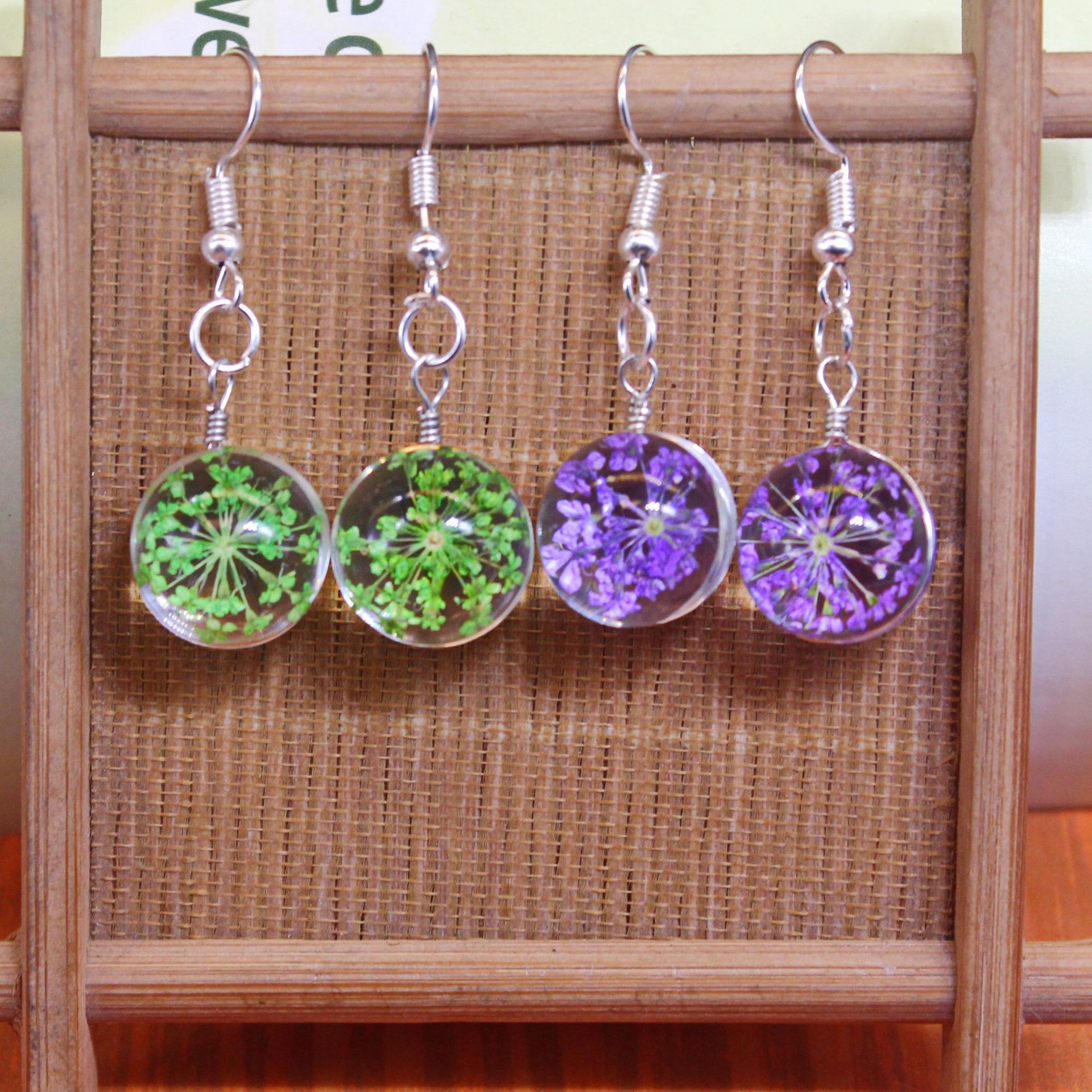 1 Pair Ig Style Casual Flower Glass Glass Drop Earrings display picture 1