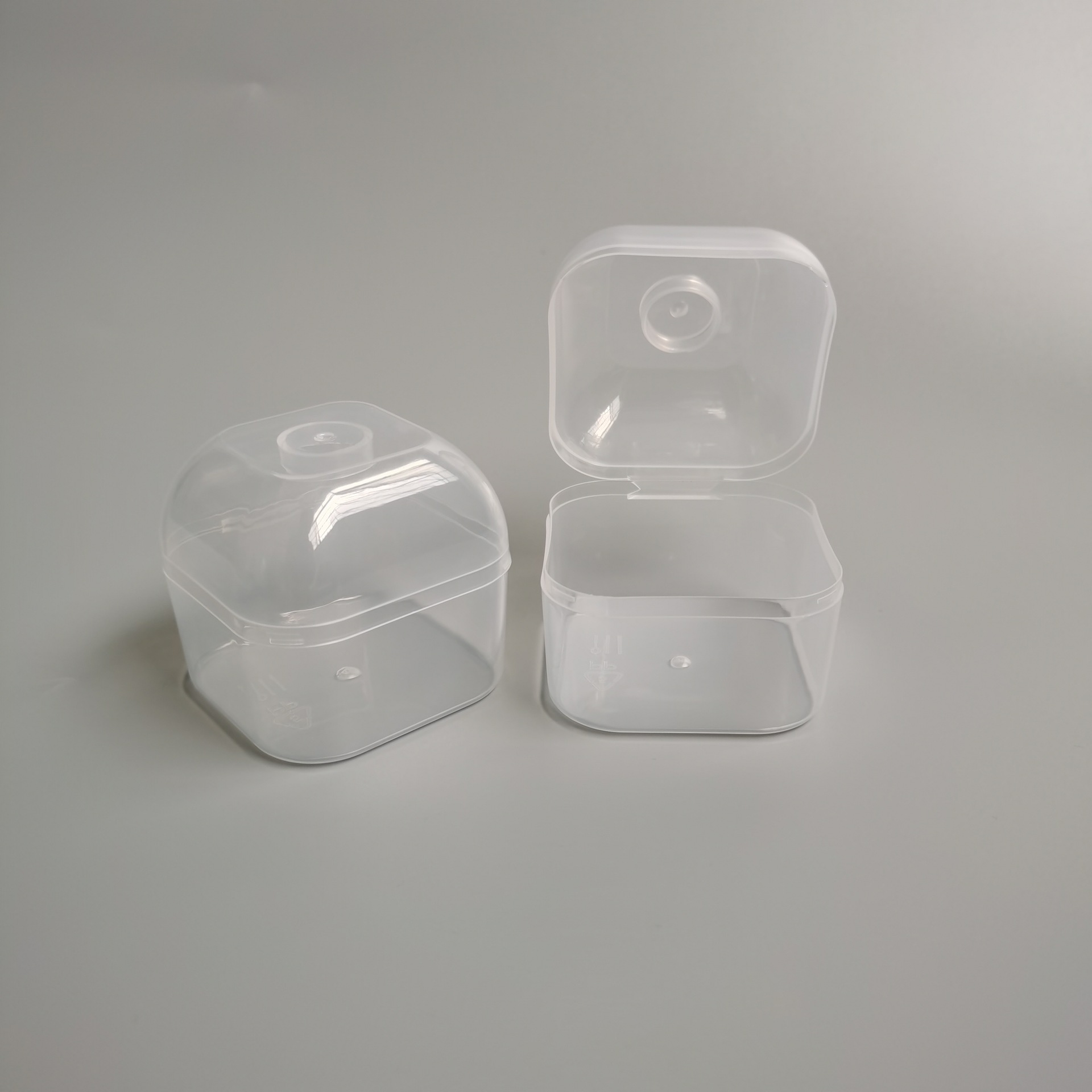 婴儿宝宝安抚奶嘴收纳盒便携式盒透明广口牙胶收纳盒厂家直销便携