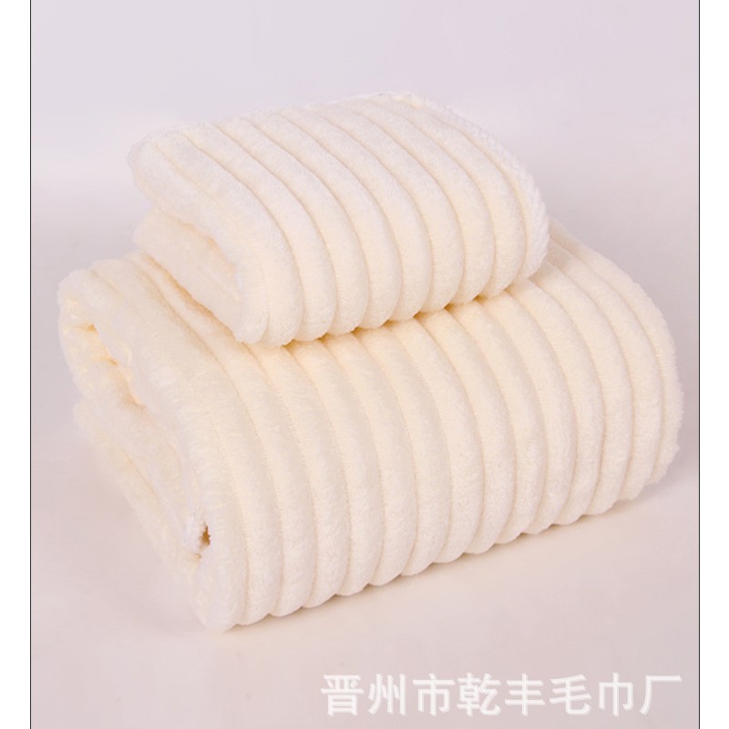 유백색