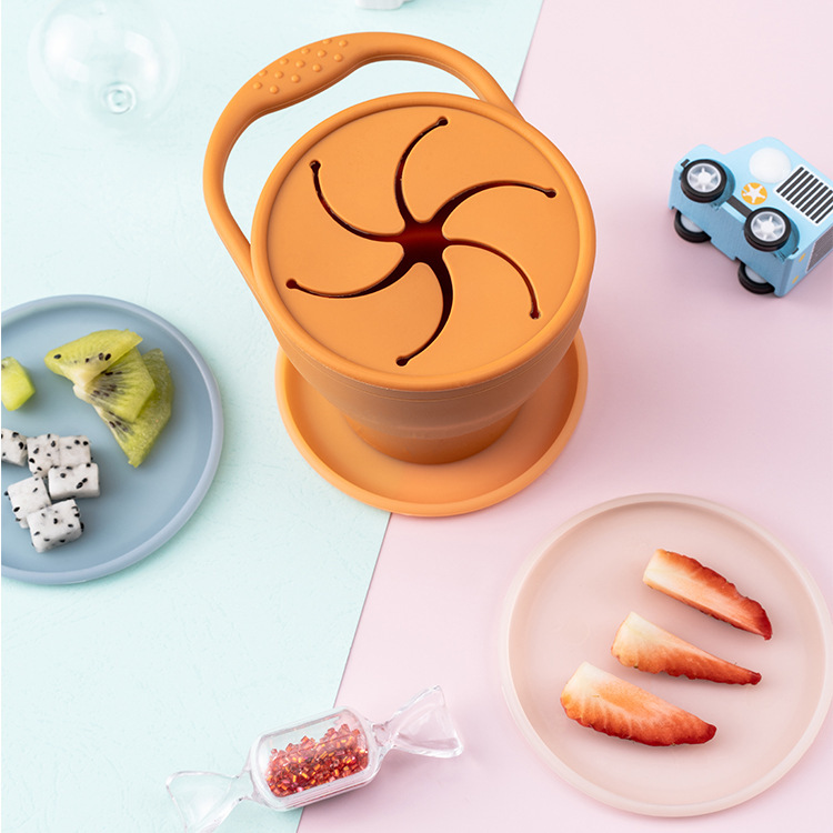 Nuevos productos bebés tazas de bocadillos de silicona, tazas de bocadillos de bebés portátiles con mango a prueba de caídas, tazas de entrenamiento de agua para niños