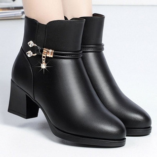 Autumn and Winter Soft Leather Plus Velvet Boots, Mid-Heeled Short Boots, Women's Shoes, Soft Sole Non-Slip Middle-Aged and Elderly Leather Shoes, Middle-Aged Mother's Shoes, Cotton Shoes