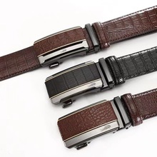 新款男士高级感鳄鱼纹皮带贴皮自动扣商务百搭年轻人男裤腰带批发