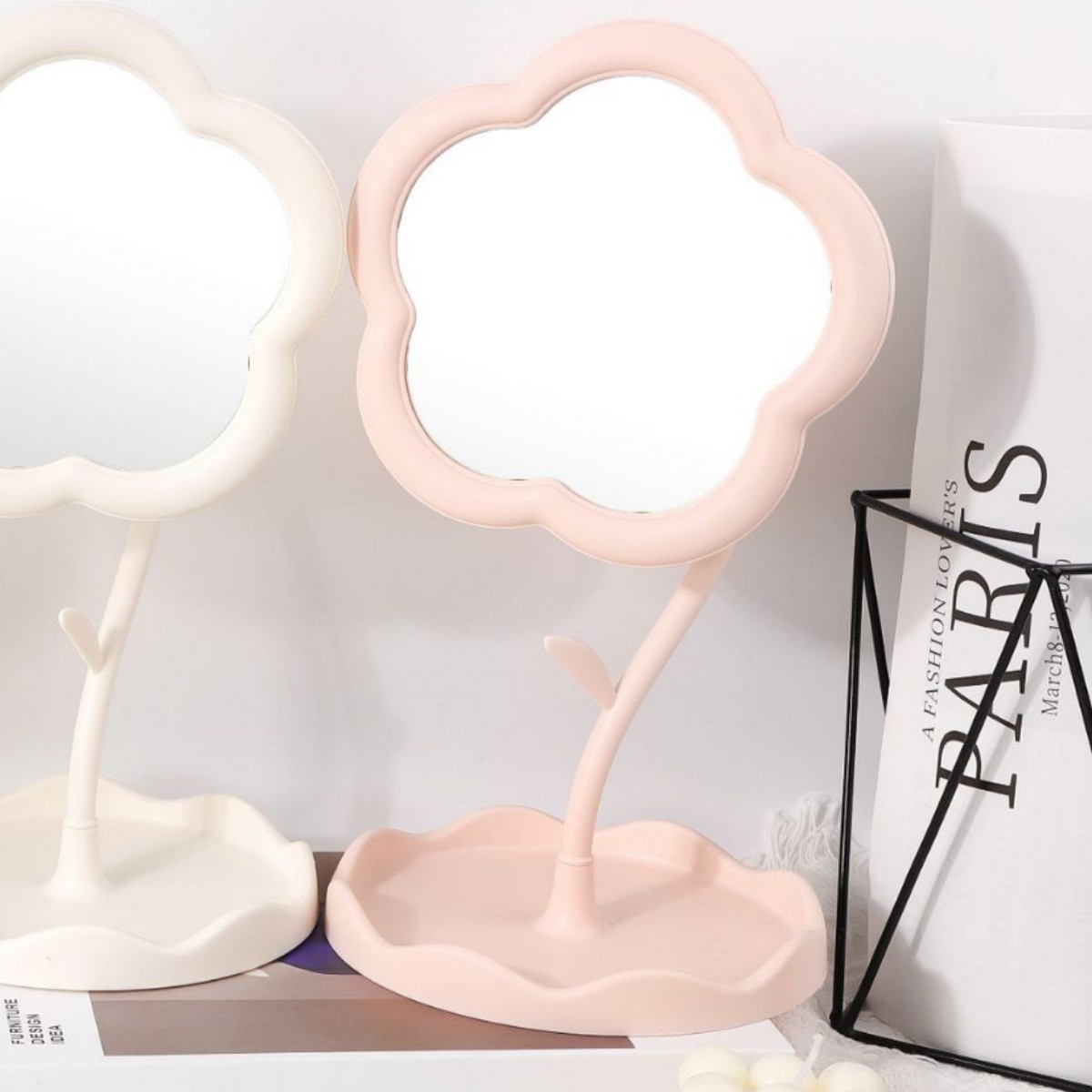 Espejo portátil de flores ins Espejo de tocador de escritorio de escritorio Dormitorio de estudiantes Espejo de maquillaje de girasol portátil de alto valor