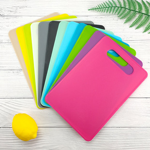 Factory wholesale plastic cutting board kitchen gadget PP cutting board creative fruit chopping board cutting board drill board