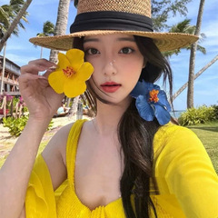 雰囲気のある海辺のリゾートスタイル模擬ヒイラギの花のヘアピン女性用ボヘミアンエッグフラワーヘアアクセサリーサイドクリップ