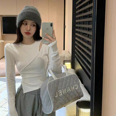 不規則な透かし彫りの白いtシャツの女性の春秋の早春の修身の中で毛を磨いて底のシャツのギャルの長袖の上着の夏を詰めます。