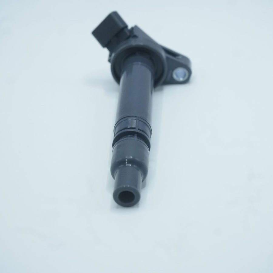 Es adecuado para la bobina de ignición de Toyota Super Sharp 1.3 actualización del paquete de alto voltaje original 2004 - 0506 especial