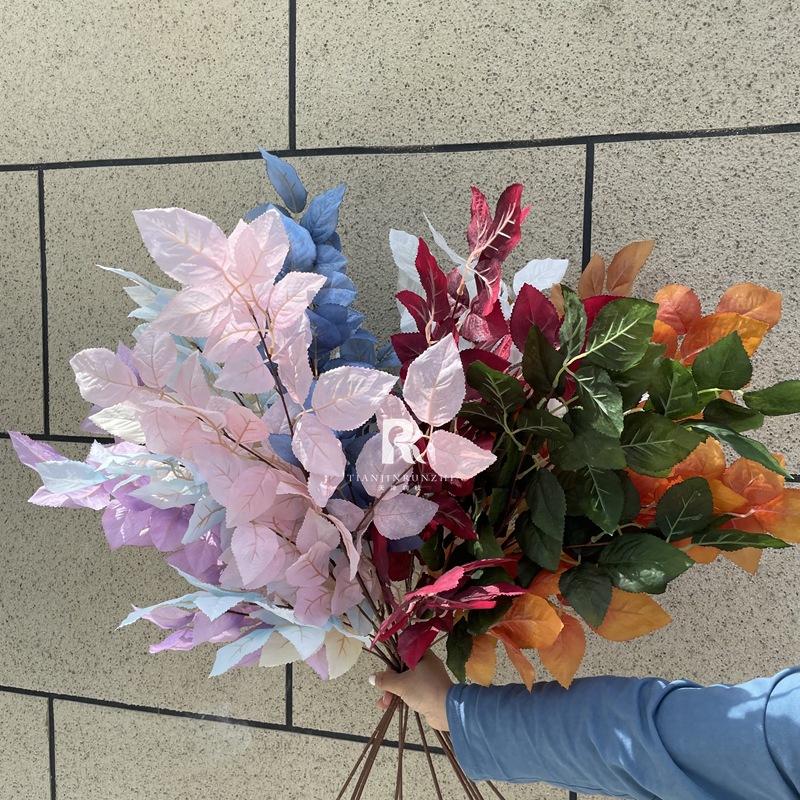 婚慶新款秋色葉材青鳥葉仿真花婚禮堂吊頂路引插花裝飾花材玫瑰葉