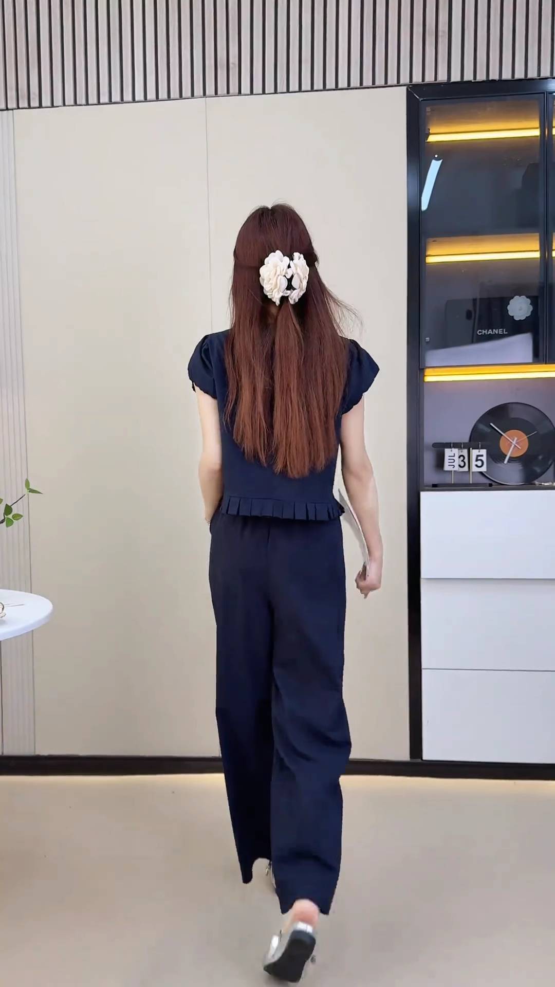 Bộ quần áo nữ mùa hè gồm áo ngắn thiết kế kiểu tây và quần ống rộng hai mảnh A5216 — Màu xanh lam đậm chi tiết 11
