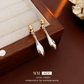 耳环;项链;手链