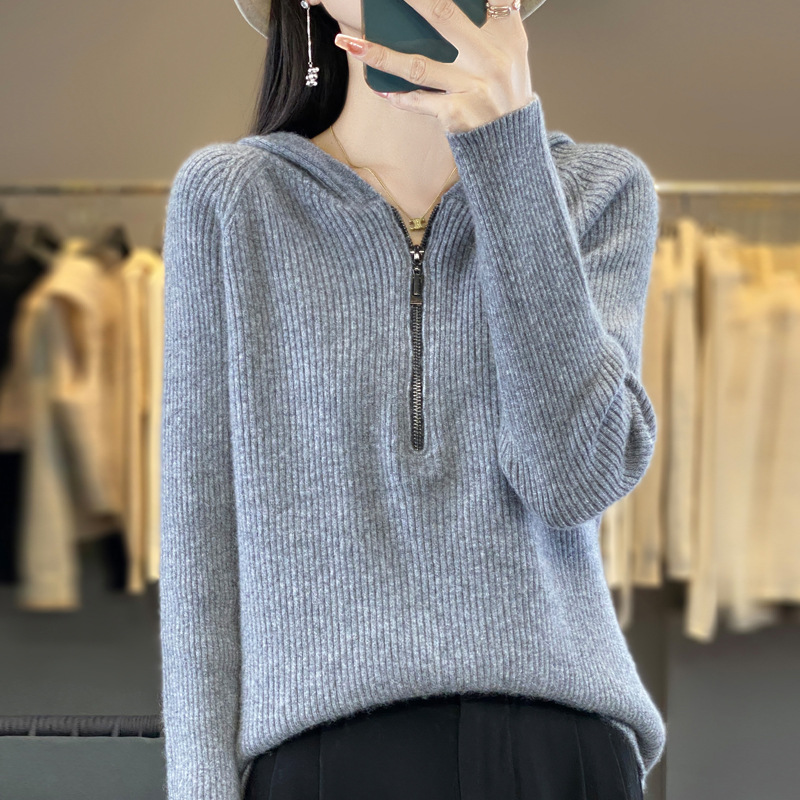 Autumn knitted elastic sweater with zipper with hood