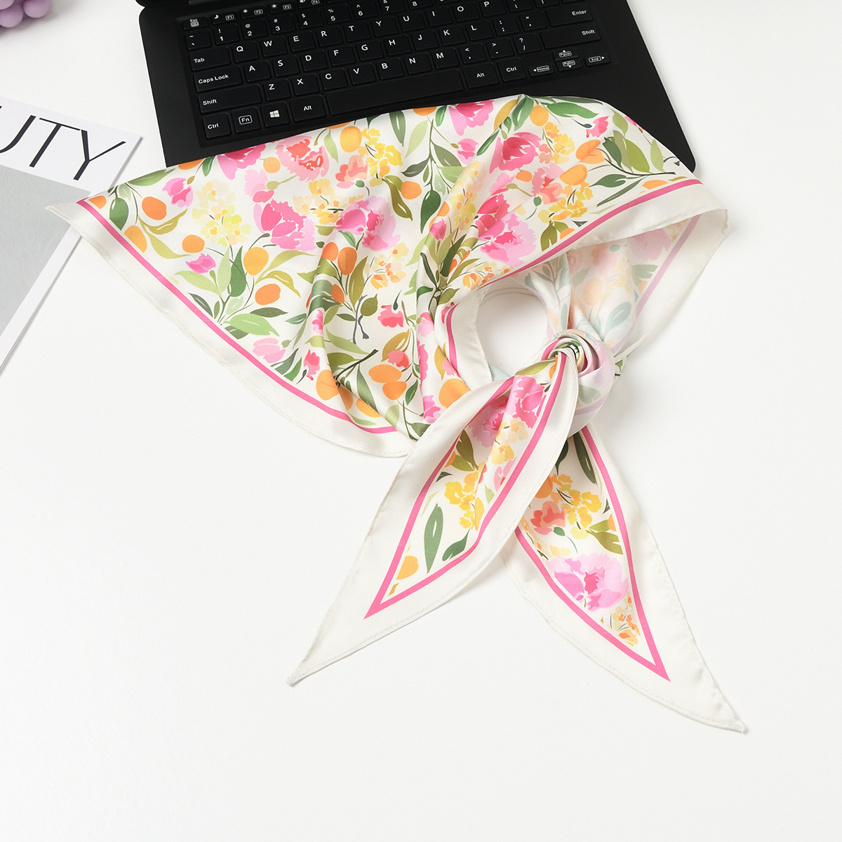 #205 삼색 소용돌이 꽃