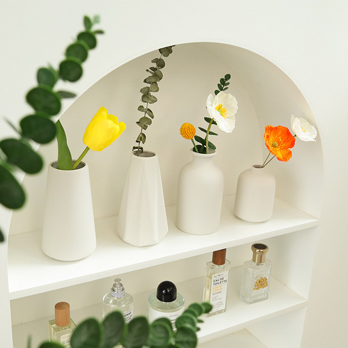 Nordic simple frosted ceramic vase small rough ceramic round bottle Japanese creative home furnishings retro pastoral crafts