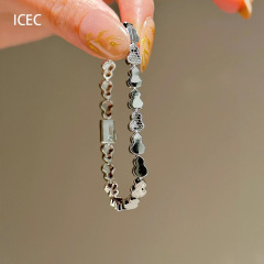 新しい中国風の砕いた氷と小さなひょうたんのスプライシングブレスレット、軽くて豪華なニッチハイエンドブレスレット、ファッショナブルで多用途なパーソナライズされたハンドジュエリー