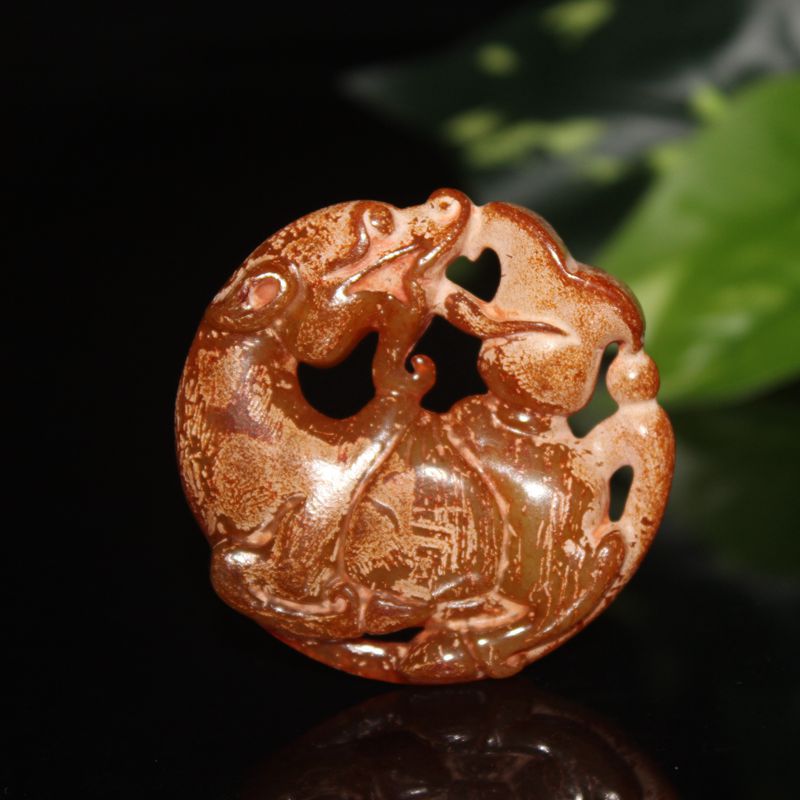 亚马逊跨境批发仿古老玉兽尊龙杯挂件批发 古玩老岫玉瑞兽镂空