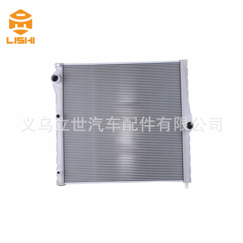 Factory Direct Supply Radiator 17117576305 17117576273 for Bmw F15 F16