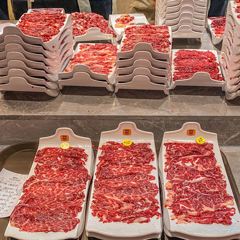 メラミンは磁器の牛肉の皿の鍋の肉をまねて牛肉の皿を詰めます。|undefined