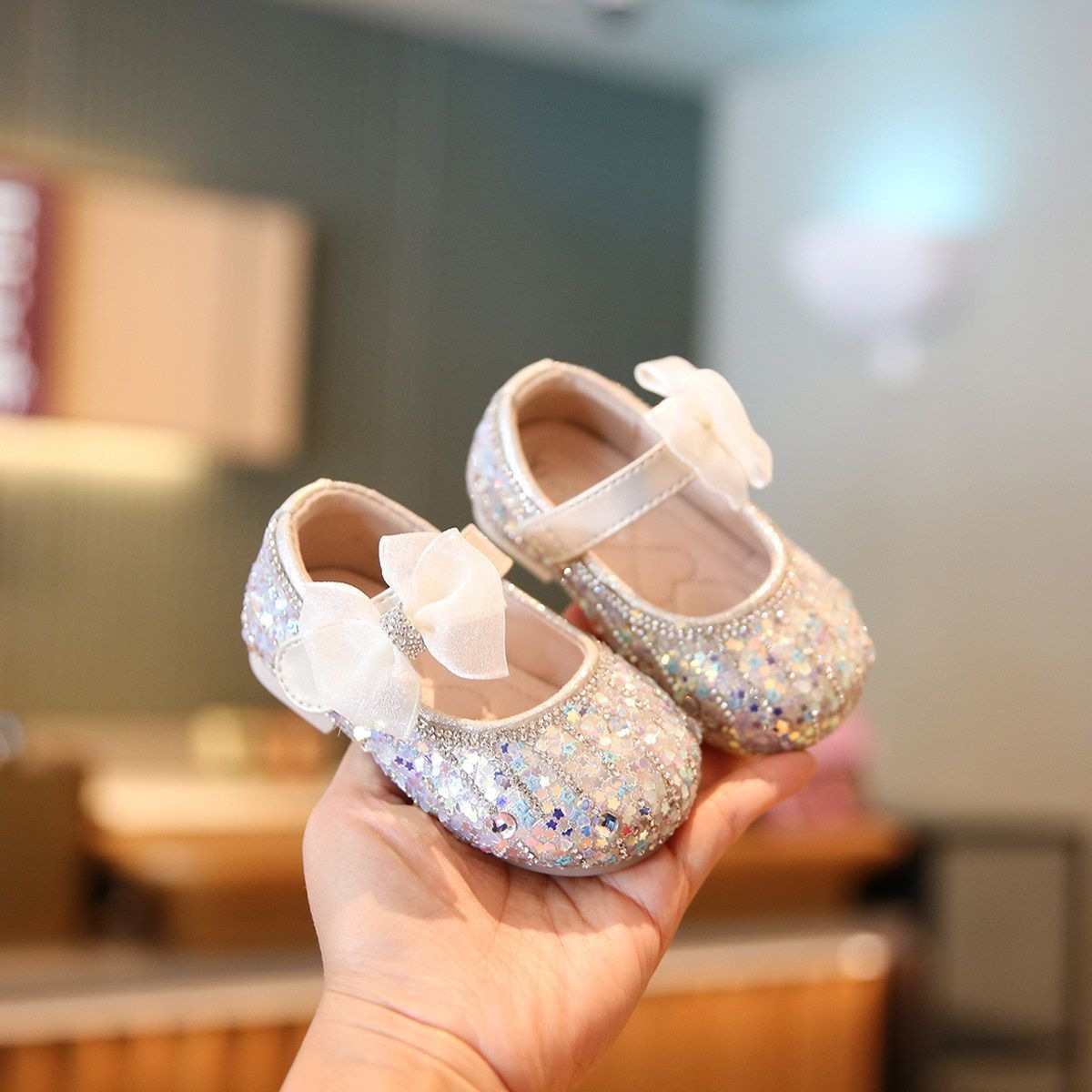 Chaussures de marche pour bébés filles style princesse, semelle souple en cuir, chaussures tendance pour le printemps, pour les enfants de 0 à 3 ans._voghion.com