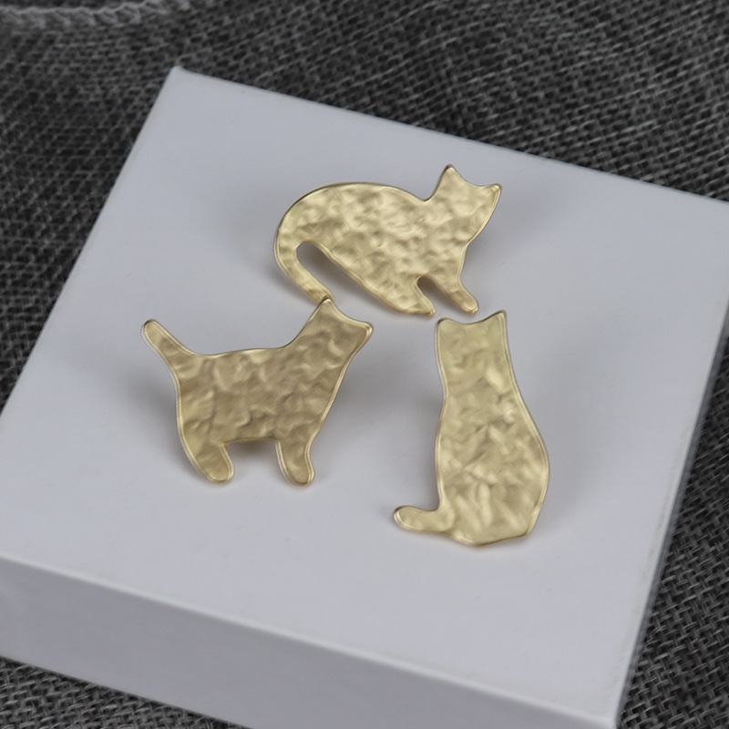 Japanese designer hand-made matte cat brooch collar pin cute all-match hat bag clothing accessories