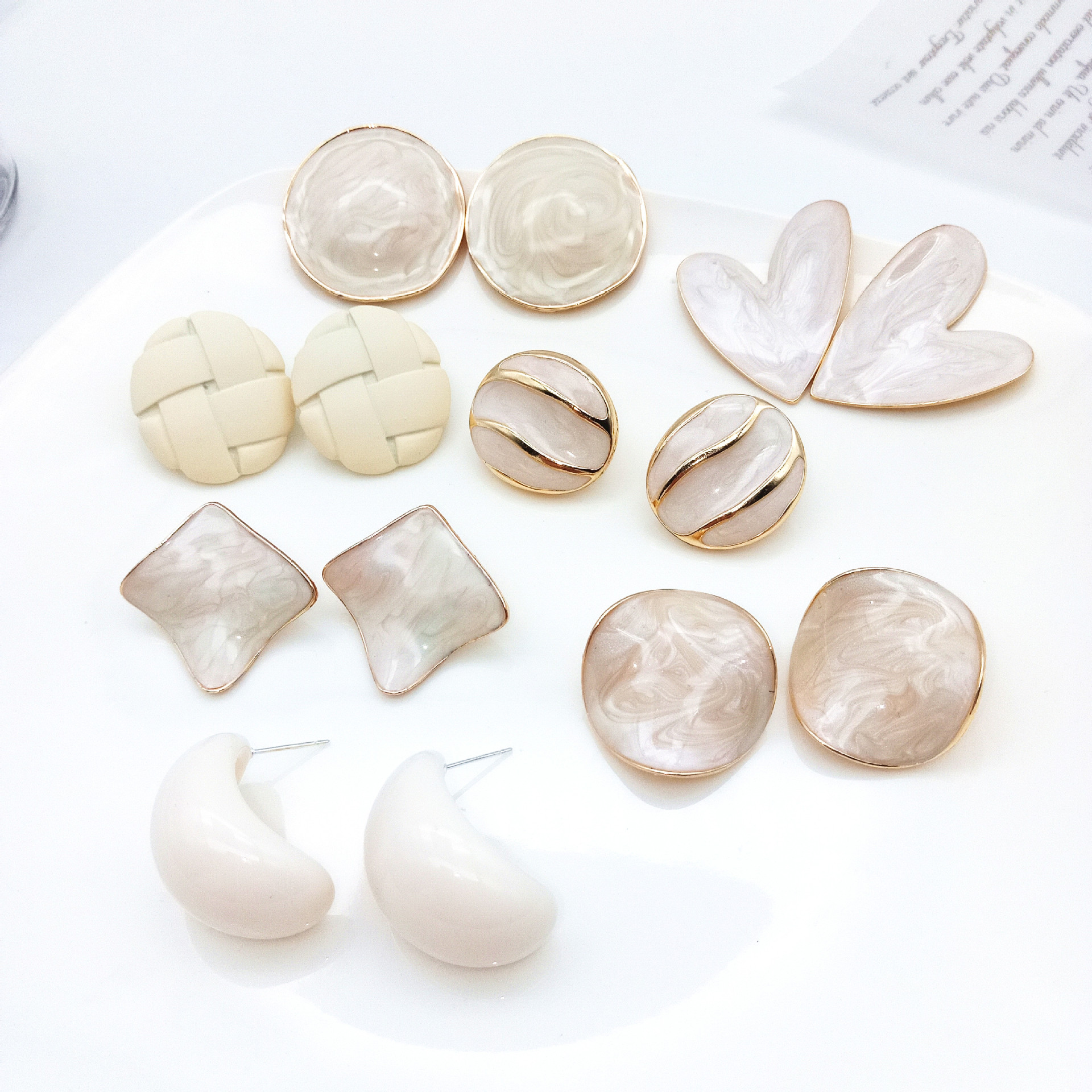 1 Pair Simple Style Round Square Heart Shape Alloy Enamel Stoving Varnish Valentineu0027S Day Womenu