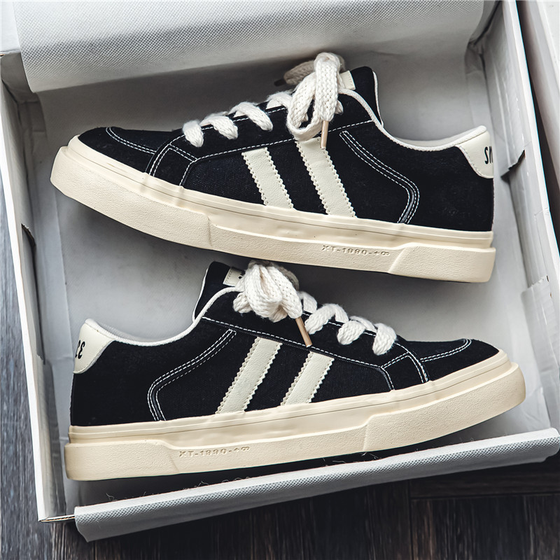 Zapatos de lona para hombres de verano ventilados zapatos de moda casuales 2024 nuevos deportes juveniles primavera zapatos de skate negro
