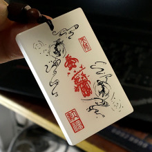 �ຣ�Ϻ�����һ�����o���M���Ĳ���ɫƽ���o�µ��T�p�~����Ȼ��ʯ