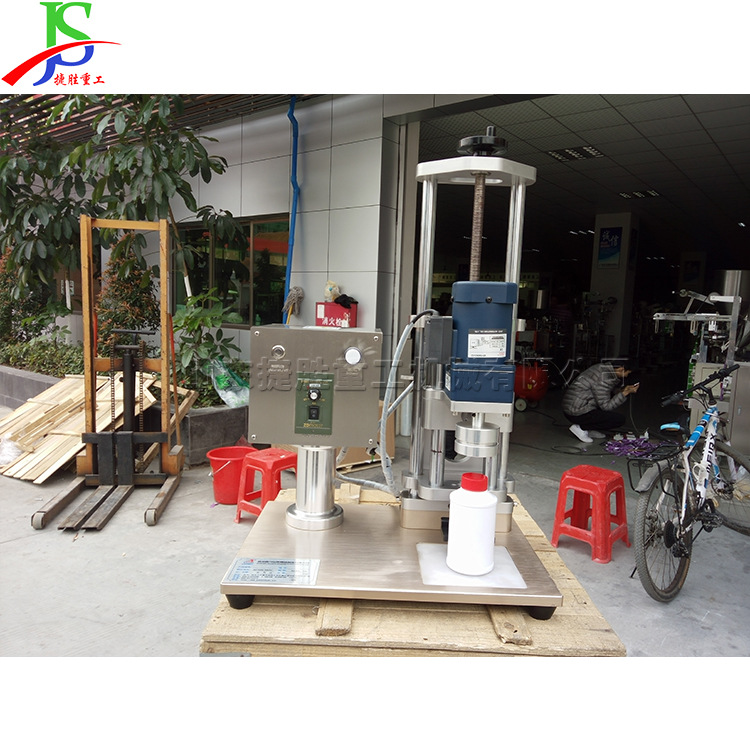 电动瓶盖封盖安装机 按压泵头不锈钢旋装机 手扣喷枪锁盖拧盖机