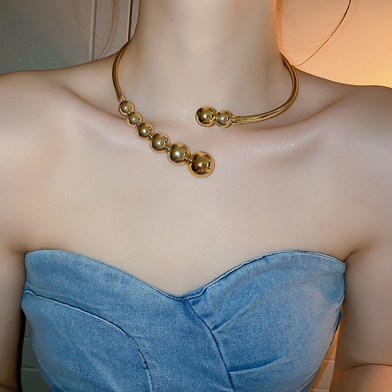 Choker Necklace