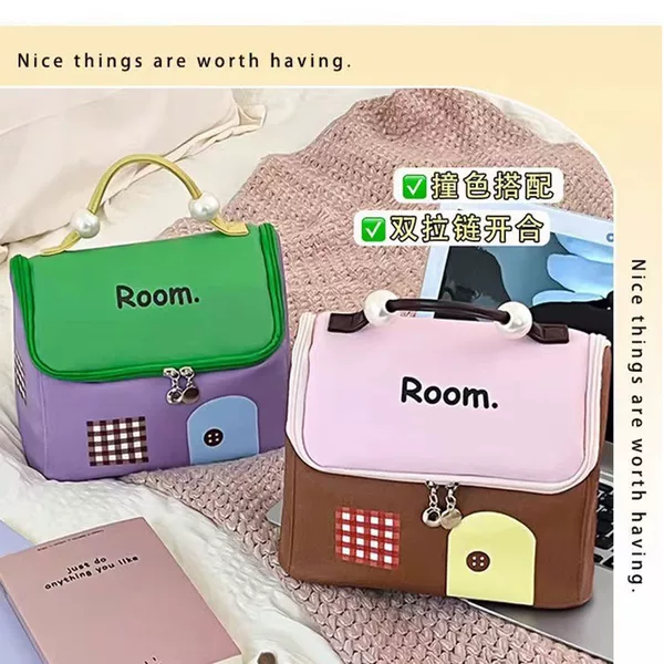Cute Little House-Shaped Makeup Bag, Large Capacity, High-End Toiletry Bag with a Stylish Look Value-For-Money Small House-Style Portable Cosmetic Storage