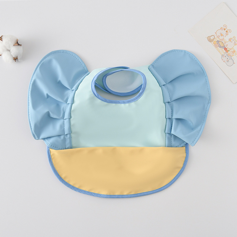 Fruit green and sky blue