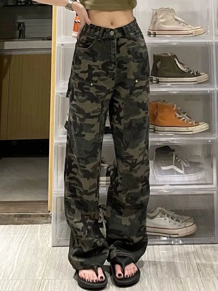 Military green camouflage jeans for wome...