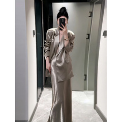 时尚御姐范缎面西装套装女2025春季新款西服外套高腰半身裙两件套